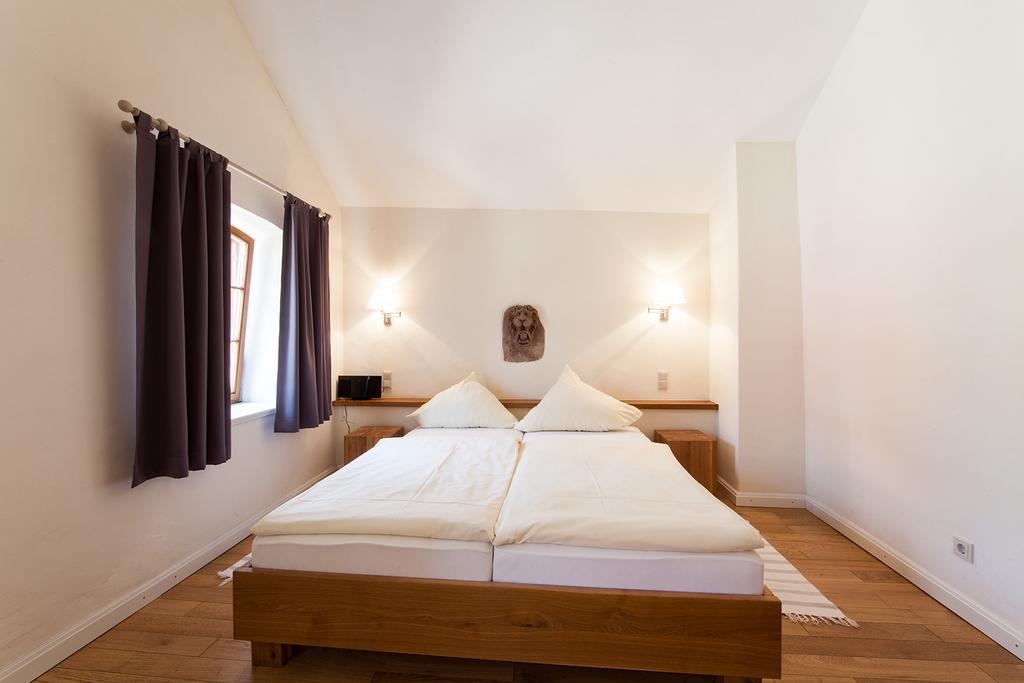 Weingut & Gaestehaus Giwergreif Wasserliesch Rum bild